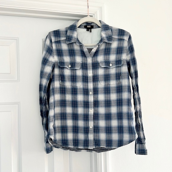 PAIGE Tops - ♥️ Paige blue white plaid button down top